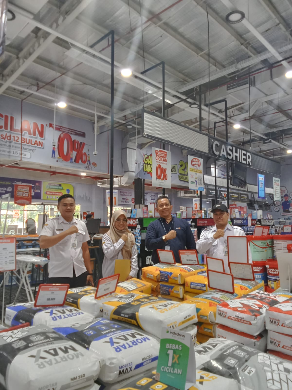 Monitoring Ketersediaan Barang Penting