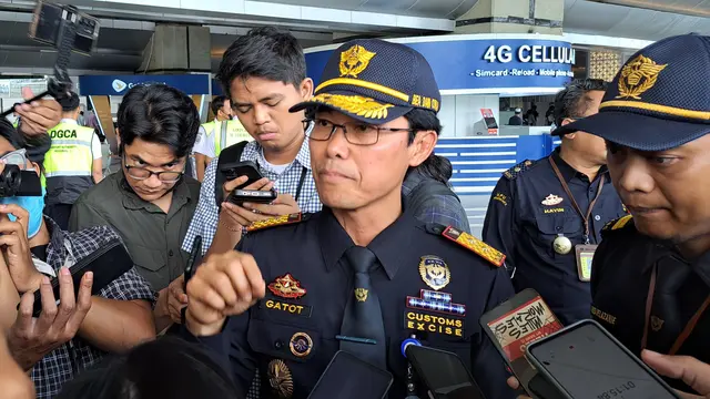 Begini Simulasi Pengenaan Bea Masuk Barang Bawaan dari Luar Negeri